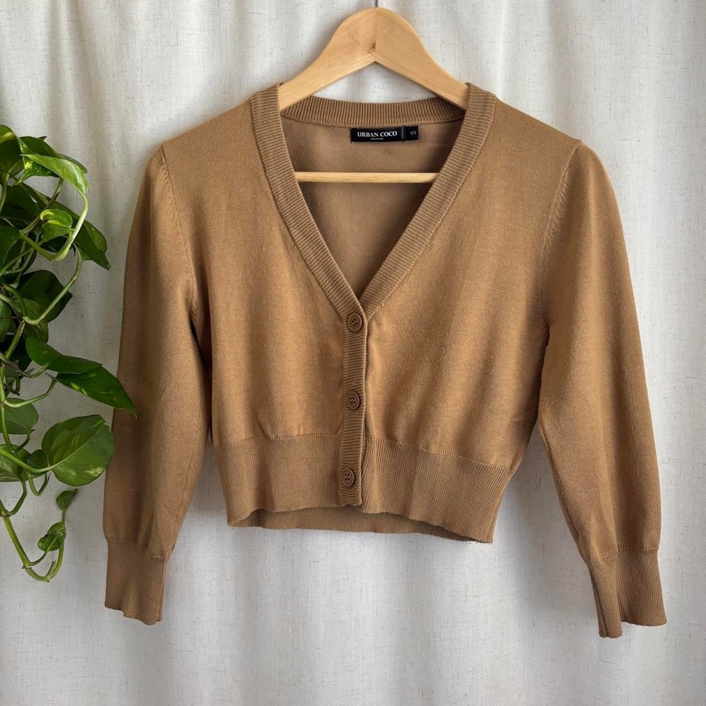 Cropped soft Y2K style tan brown cardigan top